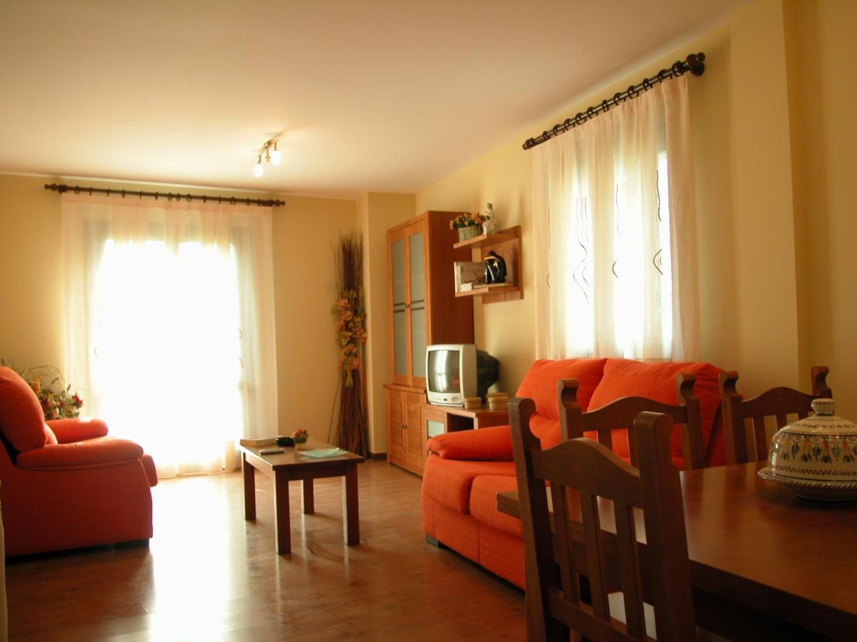 Apartamentos Estop Sahun Δωμάτιο φωτογραφία